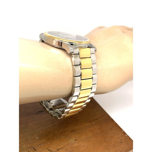 Movado Men's Watch 2100016 Museum Black Dial Swiss Quartz Two Tone Steel 39mm - Picture 12 of 14